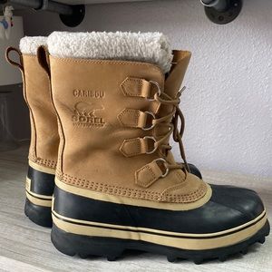 Sorel caribou winter boots. Womens 9